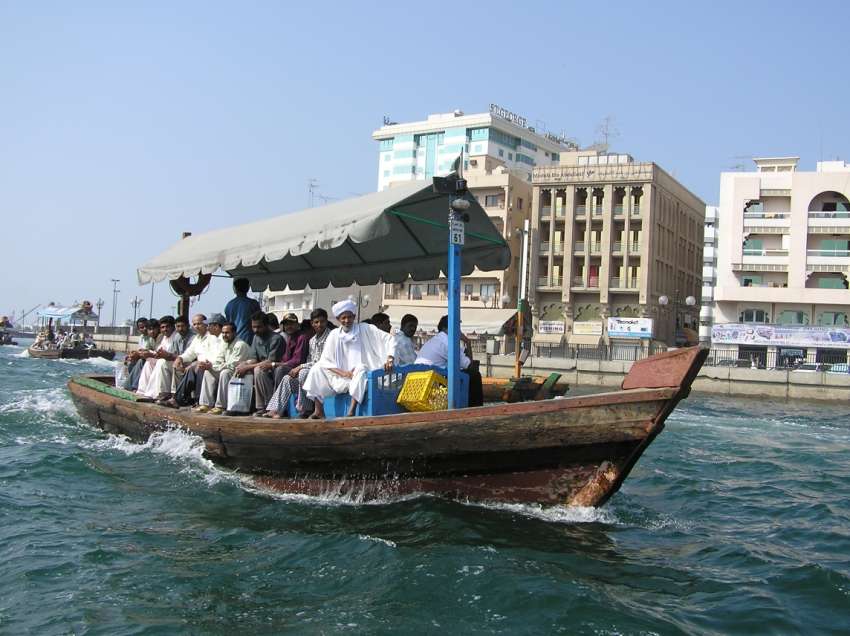 Met de taxiboot in Dubai