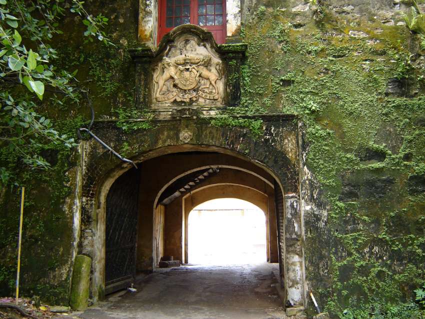 De Nederlandse poort van het sterfort in Galle